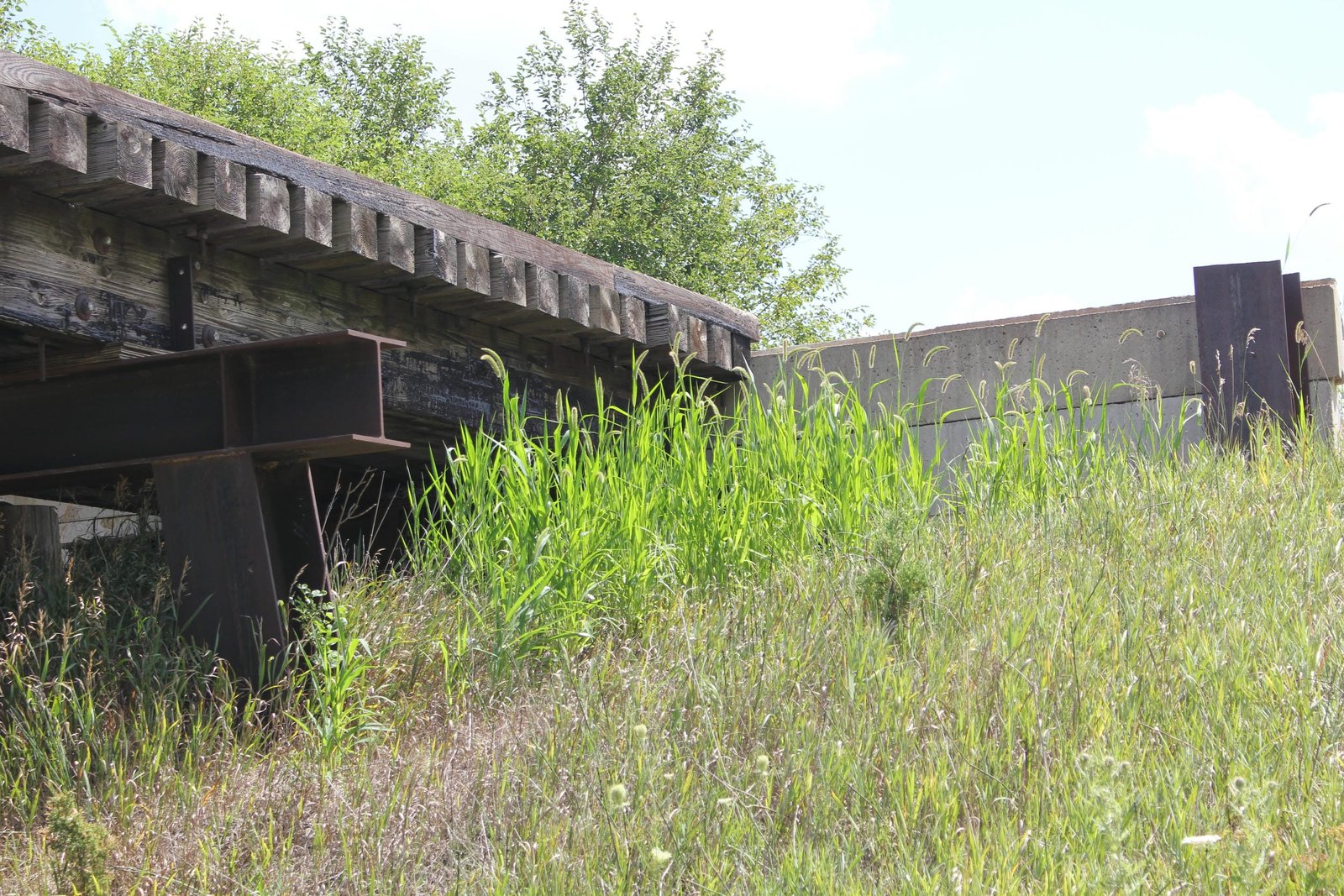 South abutment
